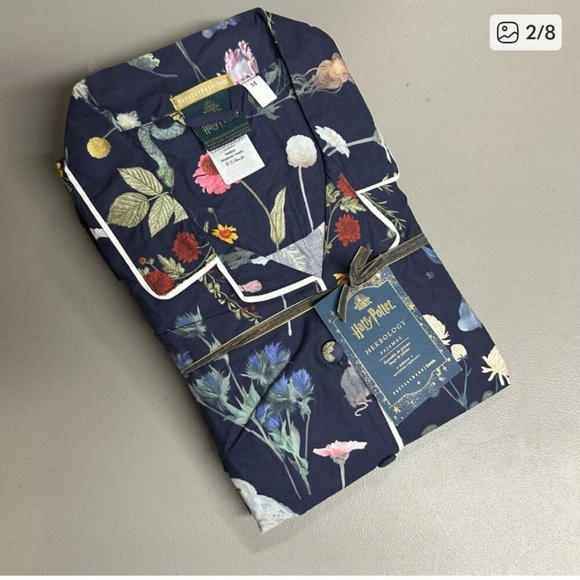 Pottery Barn Harry Potter Herbology Loose Pajama PJ Set Button Top & Pants NWT M - Picture 3 of 4